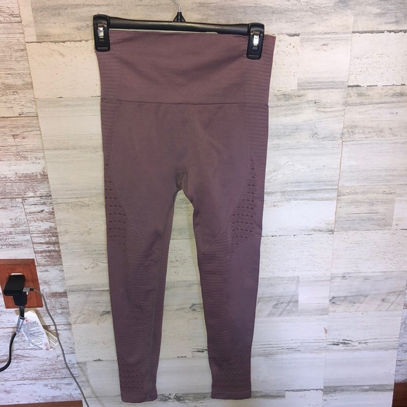 Women High Waisted Yoga Pants Workout Seamless Hollow Out Leggings laven… - Picture 4 of 16